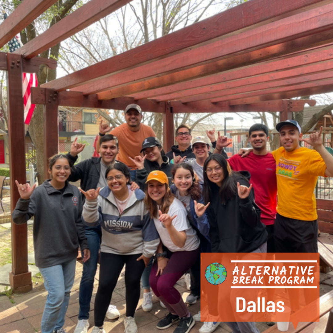 UTSA students give back to communities through spring break program